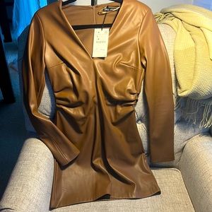 Zara brown faux leather shoulder pads dress 🤎